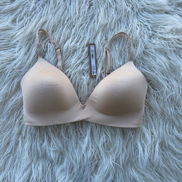 Skims Wireless Form T-shirt Bra Sand Size 34D - Picture 1 of 8